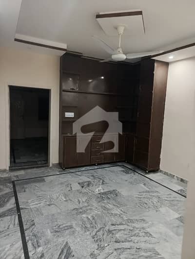 چکلالہ سکیم 3 چکلالہ سکیم,راولپنڈی میں 2 کمروں کا 10 مرلہ بالائی پورشن 48.0 ہزار میں کرایہ پر دستیاب ہے۔