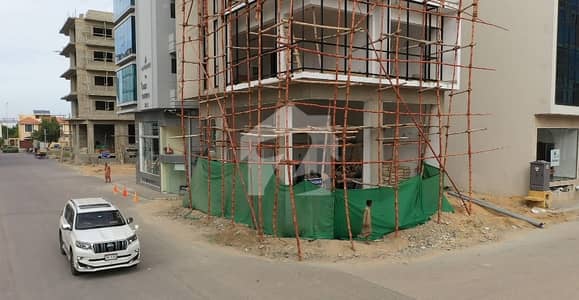 Prime Location 680 Square Feet Office Available In Zulfiqar Commercial Area For sale