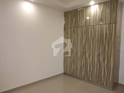 5 Marla Spacious House Is Available In Green City For sale