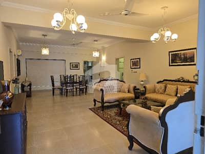 LUXURIOUS APARTMENT OF 2 BEDROOMS AVAILABLE FOR SALE