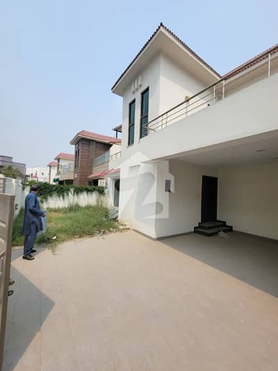 Modern 4-Bedroom Home For Sale In Prime Location - 12.5 Marla, Ideal For Families Modern 4-Bedroom Home For Sale In Prime Location - 12.5 Marla, Ideal For Families