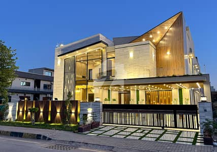 بحریہ ٹاؤن فیز 4 بحریہ ٹاؤن راولپنڈی,راولپنڈی میں 5 کمروں کا 1 کنال مکان 14.9 کروڑ میں برائے فروخت۔