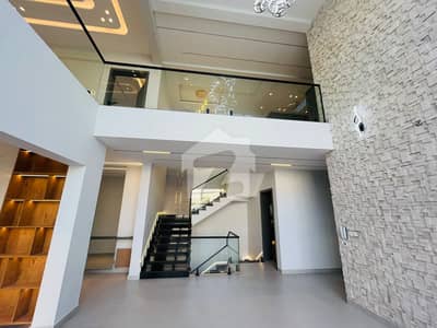 1 Kanal Designer Brand New House For Sale