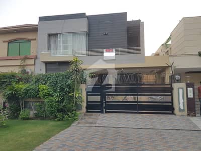 10 Marla Slightly Used Modern House For Sale At Hot Location 10 Marla Slightly Used Modern House For Sale At Hot Location