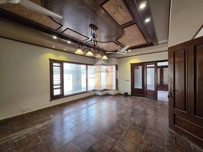2000 SQ YARDS BUNGLOW FOR RENT IN DHA PHASE 5
