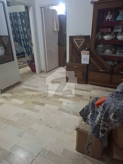 گلشنِ اقبال - بلاک 1 گلشنِ اقبال,گلشنِ اقبال ٹاؤن,کراچی میں 2 کمروں کا 3 مرلہ فلیٹ 75.0 لاکھ میں برائے فروخت۔