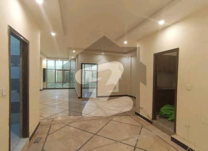 1000 Square Feet Office For Rent In I-8 Markaz