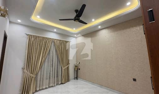 Prime Location 10 Marla House In Wapda Town - Block C2