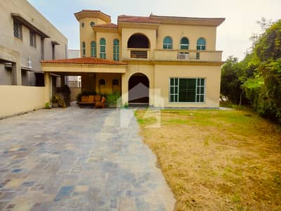 ڈی ایچ اے فیز 8 سابقہ ​​پارک ویو ڈی ایچ اے فیز 8,ڈی ایچ اے ڈیفینس,لاہور میں 5 کمروں کا 2 کنال مکان 4.0 لاکھ میں کرایہ پر دستیاب ہے۔
