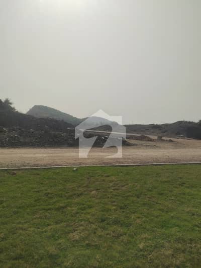 سی پندرہ اسلام آباد میں 1 کنال رہائشی پلاٹ 2.75 کروڑ میں برائے فروخت۔