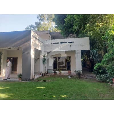 F6/2 Main Margala Road,2500 Square Yard, Demolish Able House, Contact Serious Bayer