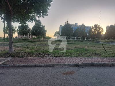 بحریہ انکلیو - سیکٹر آئی بحریہ انکلیو,بحریہ ٹاؤن,اسلام آباد میں 8 مرلہ رہائشی پلاٹ 1.25 کروڑ میں برائے فروخت۔