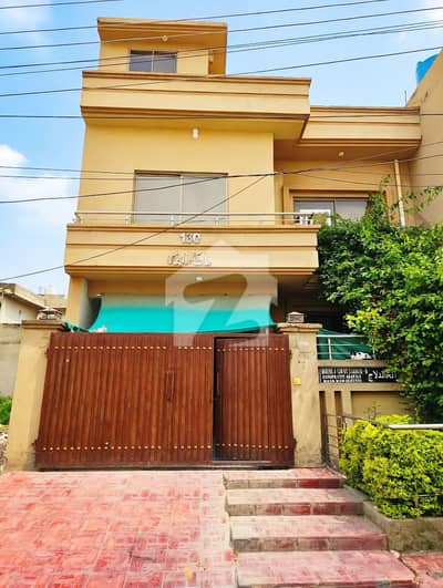 صنوبر سٹی اڈیالہ روڈ,راولپنڈی میں 5 کمروں کا 6 مرلہ مکان 1.8 کروڑ میں برائے فروخت۔ صنوبر سٹی اڈیالہ روڈ,راولپنڈی میں 5 کمروں کا 6 مرلہ مکان 1.8 کروڑ میں برائے فروخت۔