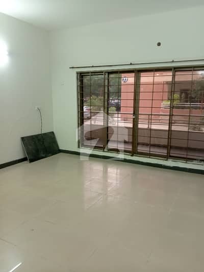 2200 Square Feet Flat In Cantt Of Karachi Is Available For sale
