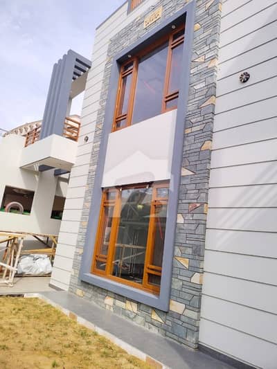 Spacious House Is Available For sale In Ideal Location Of DOHS Phase 1