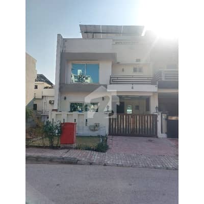 5 Marla Double Storey Full House With Solar 5 Marla Double Storey Full House With Solar