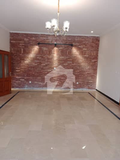 1 Kanal Brand New Ground Portion Park Enclave phase-1