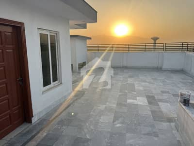 1 Kanal House For Sale