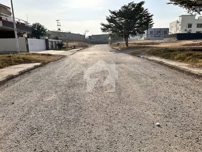 ڈی ایچ اے فیز 3 ۔ بلاک بی ڈی ایچ اے ڈیفینس فیز 3,ڈی ایچ اے ڈیفینس,اسلام آباد میں 1 کنال رہائشی پلاٹ 2.55 کروڑ میں برائے فروخت۔
