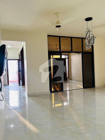 500 yards bungalow for rent in phase 5 DHA