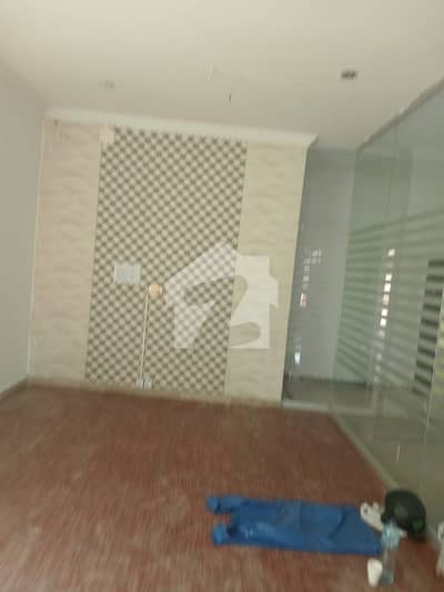 1 Kanal COMMERCIAL Upper Portion For Rent On Ideal Location