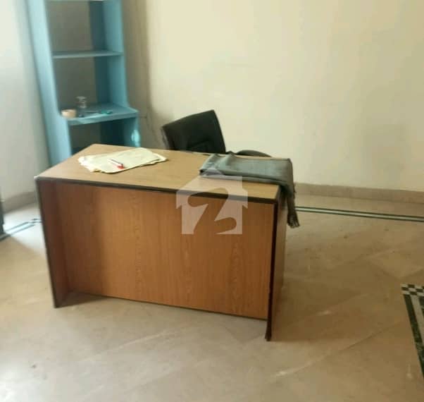 10 Marla House For sale In Rs. 90000000 Only 10 Marla House For sale In Rs. 90000000 Only