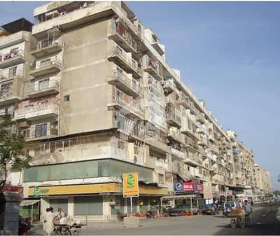 کلفٹن ۔ بلاک 2 کلفٹن,کراچی میں 1 مرلہ دکان 2.5 کروڑ میں برائے فروخت۔