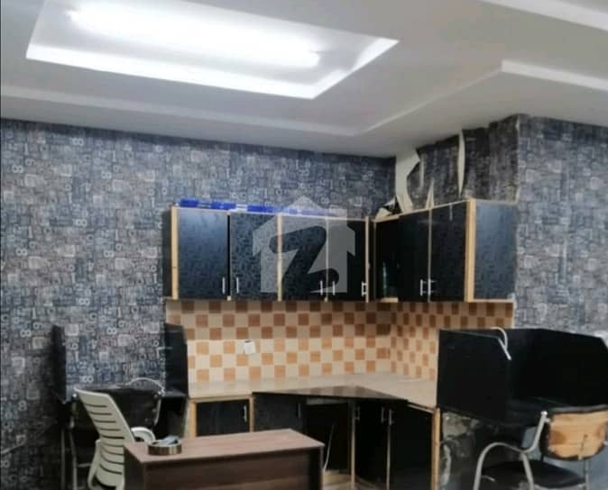 Gulberg Office Sized 750 Square Feet Is Available Gulberg Office Sized 750 Square Feet Is Available
