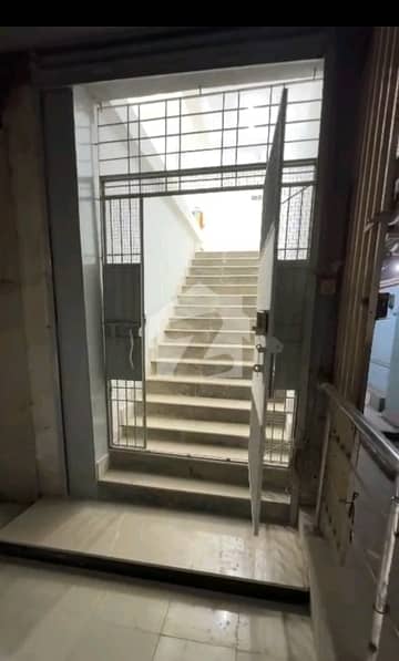 Spacious Prime Location Office Is Available In Nazimabad 2 For rent