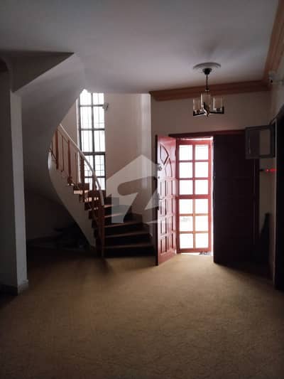 250 Yards Rear Townhouse Block 2 Clifton Karachi