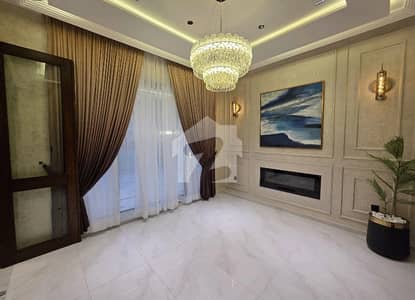 10 Marla House In Bahria Town Of Lahore Is Available For sale