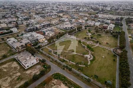 TOP CITY 1 G BLOCK  5MARLA PLOT AVAILABLE FOR SALE