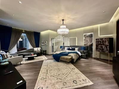 01 KANAL BRAND NEW HOUSE FOR SALE IN DHA PHASE 8
