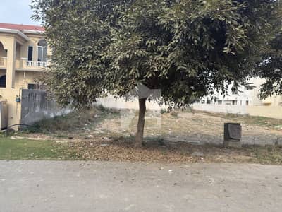 1 Kanal Possession Plot Q-396 Direct Approach From 100 Ft Road From Owner Call For Confirm Deal