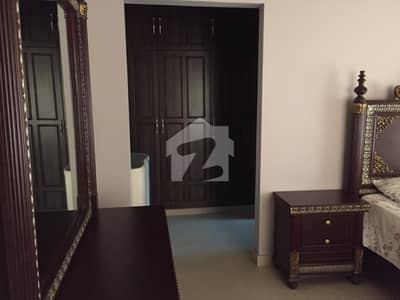 ڈی ایچ اے فیز 4 - بلاک ڈبل سی فیز 4,ڈیفنس (ڈی ایچ اے),لاہور میں 3 کمروں کا 1 کنال بالائی پورشن 1.0 لاکھ میں کرایہ پر دستیاب ہے۔