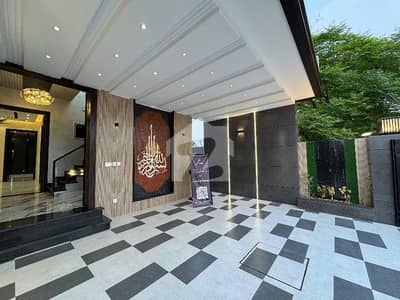 SPANISH DOUBLE STOREY BEAUTIFUL HOUSE AVAILABLE FOR SALE IN LDA AVENUE LAHORE