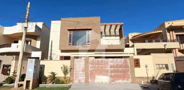 500 Square Yards House Is Available For Sale In DHA Phase 8