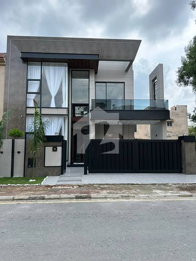 10 Marla Residential House For Sale In Hussain Block, Nearby Commercial Market, Mosuqe and Health Care Canter 10 Marla Residential House For Sale In Hussain Block, Nearby Commercial Market, Mosuqe and Health Care Canter