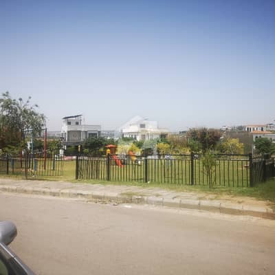 بحریہ ٹاؤن فیز 8 بحریہ ٹاؤن راولپنڈی,راولپنڈی میں 10 مرلہ رہائشی پلاٹ 1.15 کروڑ میں برائے فروخت۔ بحریہ ٹاؤن فیز 8 بحریہ ٹاؤن راولپنڈی,راولپنڈی میں 10 مرلہ رہائشی پلاٹ 1.15 کروڑ میں برائے فروخت۔