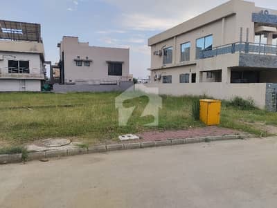 بحریہ ٹاؤن فیز 8 ۔ بلاک ای بحریہ ٹاؤن فیز 8,بحریہ ٹاؤن راولپنڈی,راولپنڈی میں 10 مرلہ رہائشی پلاٹ 1.15 کروڑ میں برائے فروخت۔ بحریہ ٹاؤن فیز 8 ۔ بلاک ای بحریہ ٹاؤن فیز 8,بحریہ ٹاؤن راولپنڈی,راولپنڈی میں 10 مرلہ رہائشی پلاٹ 1.15 کروڑ میں برائے فروخت۔
