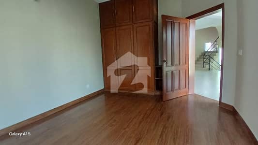 One Kanal Double Story House Available For Silent Office Near To Main Road Gulberg