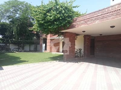 CANTT, 2 KANAL HOUSE FOR SALE UPPER MALL GULBERG GARDEN TOWN SHADMAN GOR ZARMAN PARK LAHORE