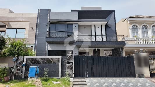 10 Marla Brand New Luxury House for Sale in Woods Block Paragon City Lahore Near Airport | 5 Bed Modern House Rs. 51000000