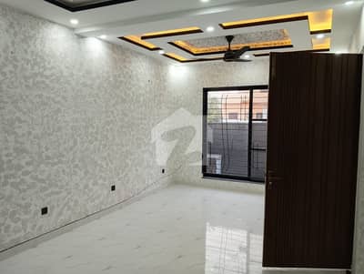 5 Marla Brand New Portion For Rent