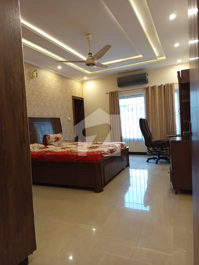 G-9/1 size 40x80 upper portion fully furnished 3bed 3bath dring tvlounge kitchen