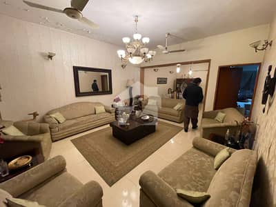 CANTT 7 KANAL HOUSE FOR SALE GULBERG NEAR JAIL ROAD GARDEN TOWN ZAMAN PARK SHADMAN GOR UPPER MALL LAHORE