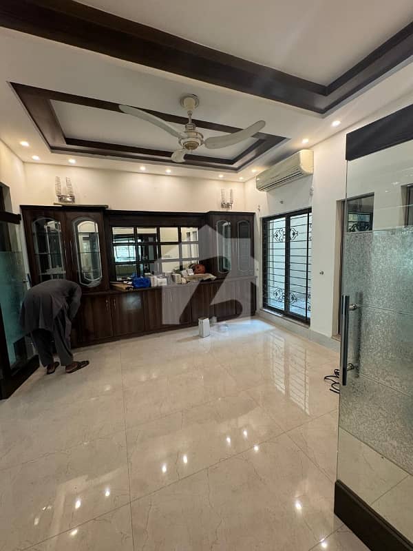 2 Kanal Well Maintained House For Sale 2 Kanal Well Maintained House For Sale