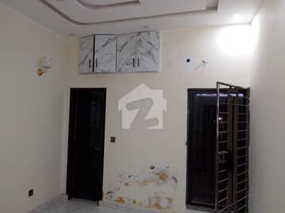 خدا بخش کالونی - بلاک ٹی خدا بخش کالونی,کینٹ,لاہور میں 5 کمروں کا 5 مرلہ مکان 90.0 ہزار میں کرایہ پر دستیاب ہے۔