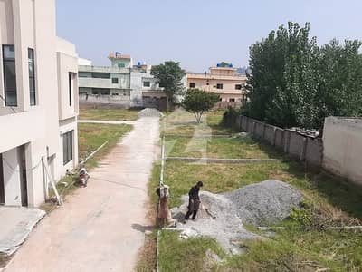 6 Marla Plot Available For Sale