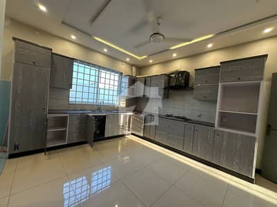 3 Bed Ground Portion For Rent On 1 Kanal